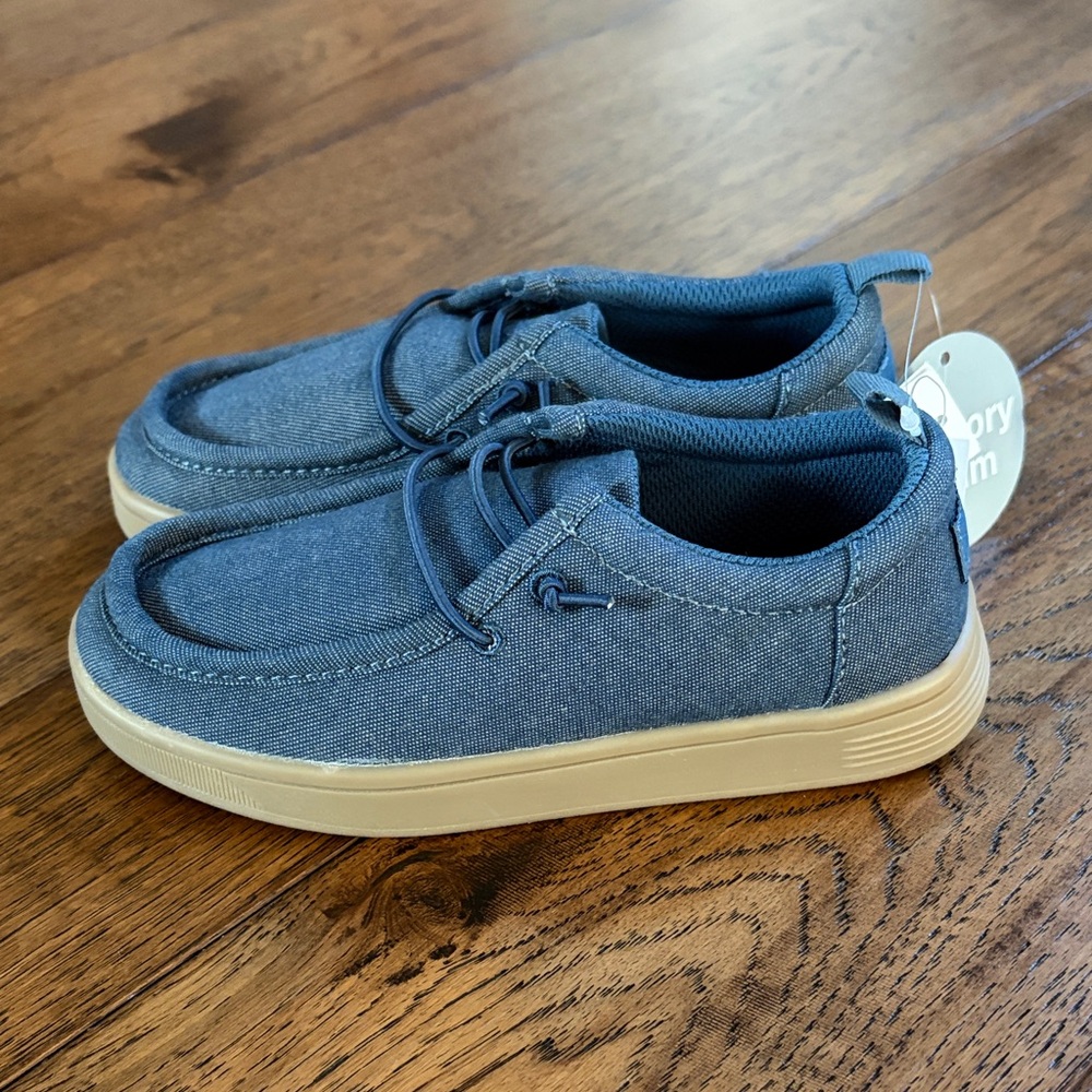 NWT GAP Kids Blue Canvas Shoes